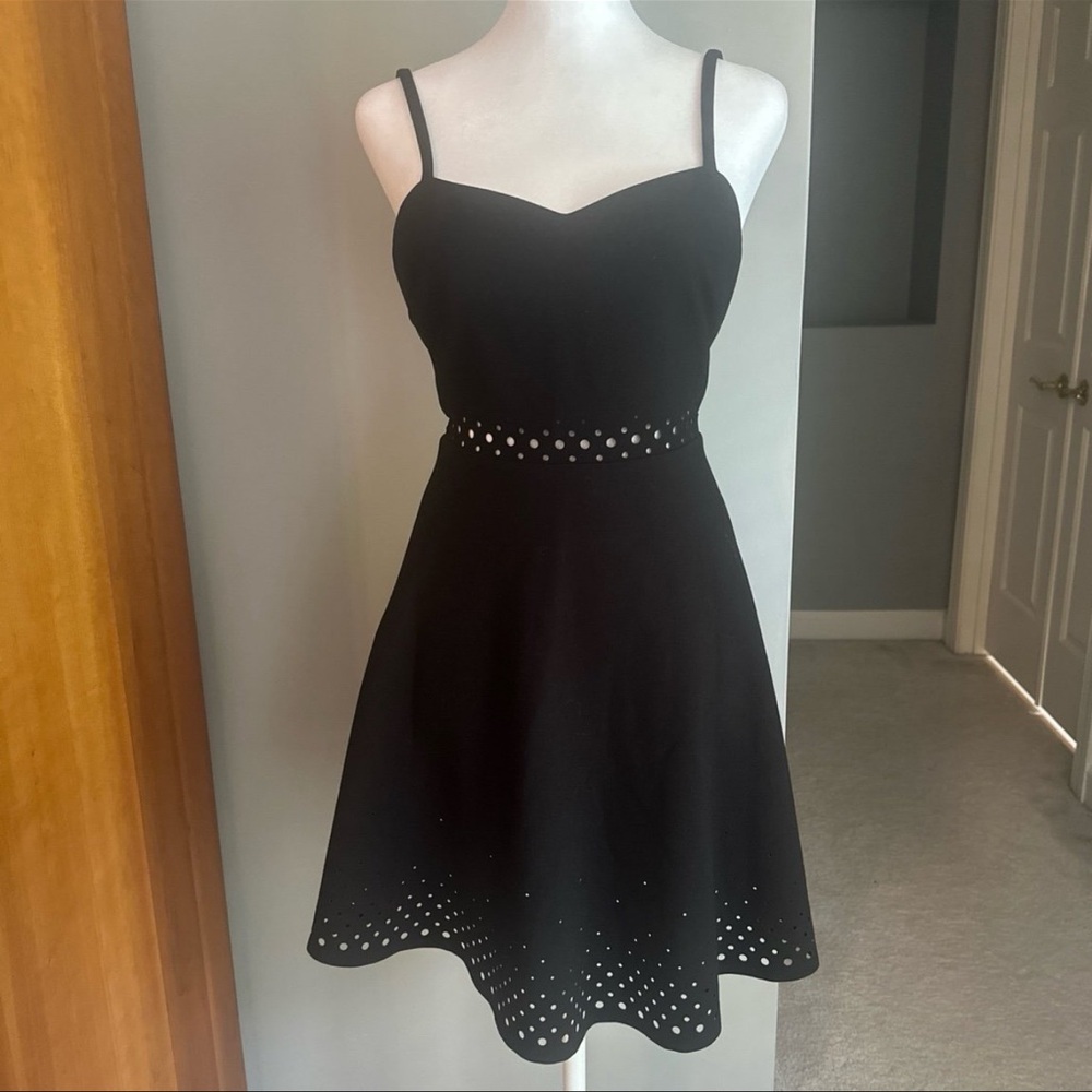 Elegant Black Sleeveless Dress
